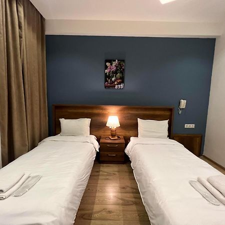 Hotel King Tom Tbilisi Eksteriør bilde