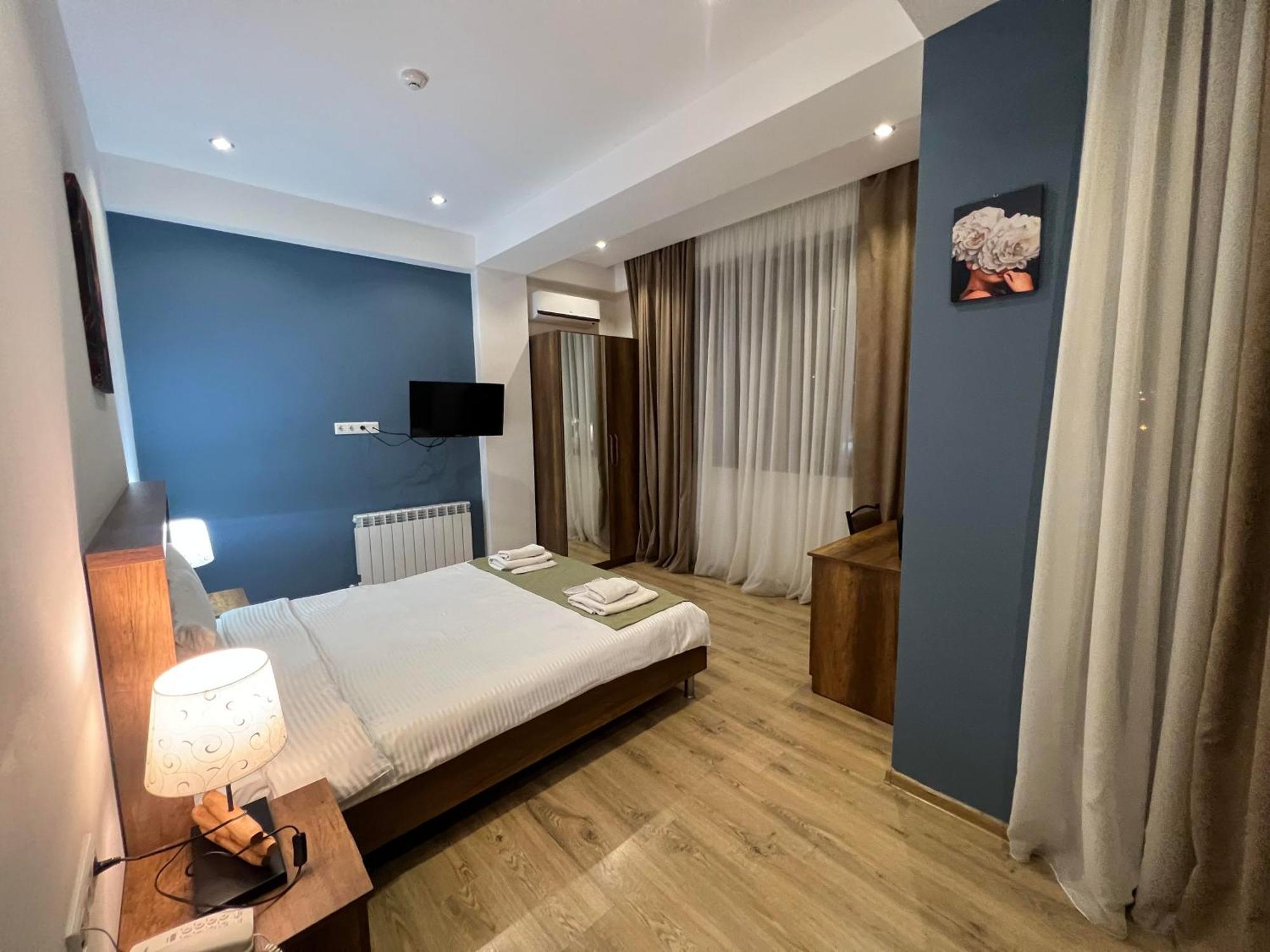 Hotel King Tom Tbilisi Eksteriør bilde