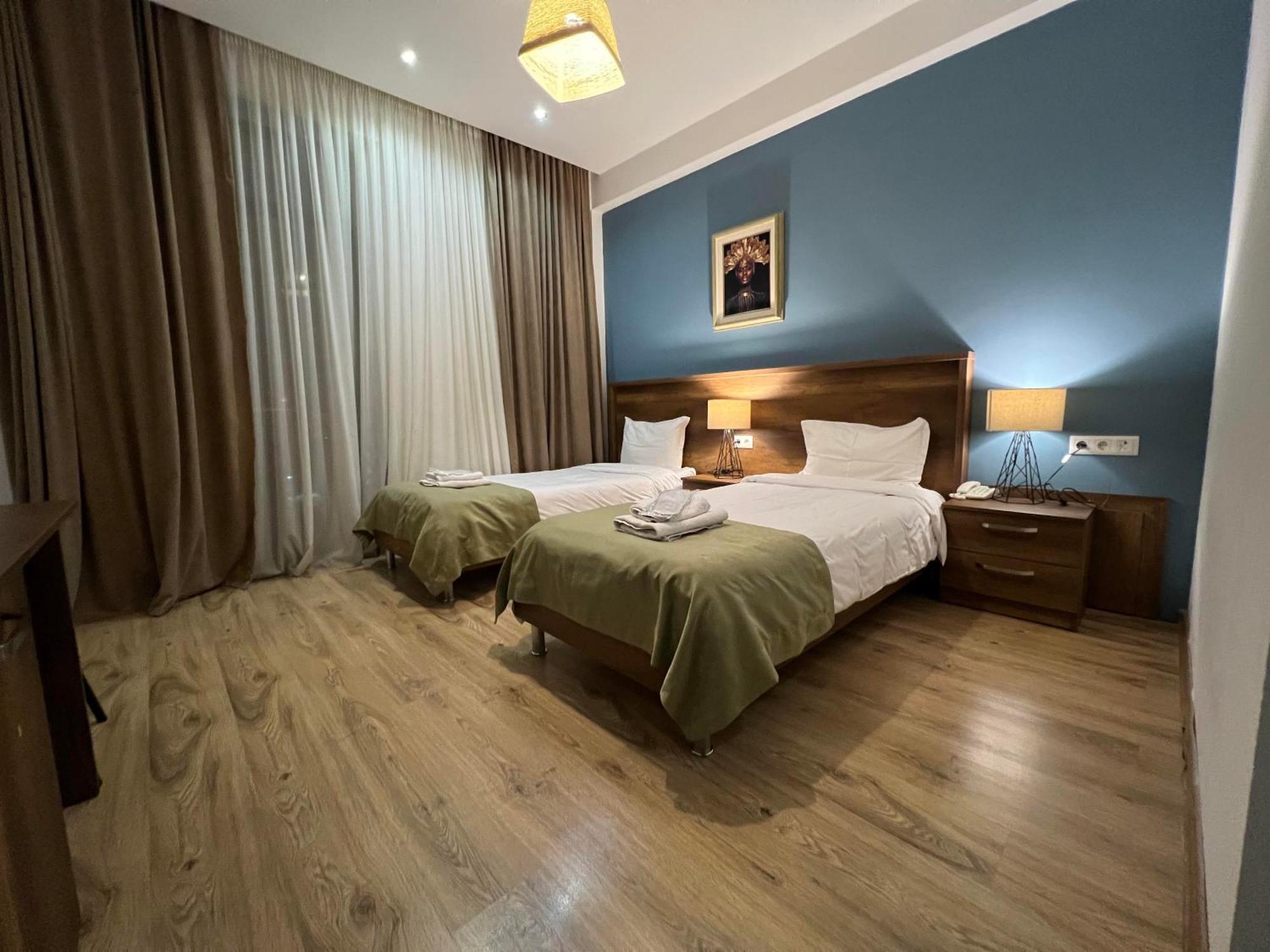 Hotel King Tom Tbilisi Eksteriør bilde