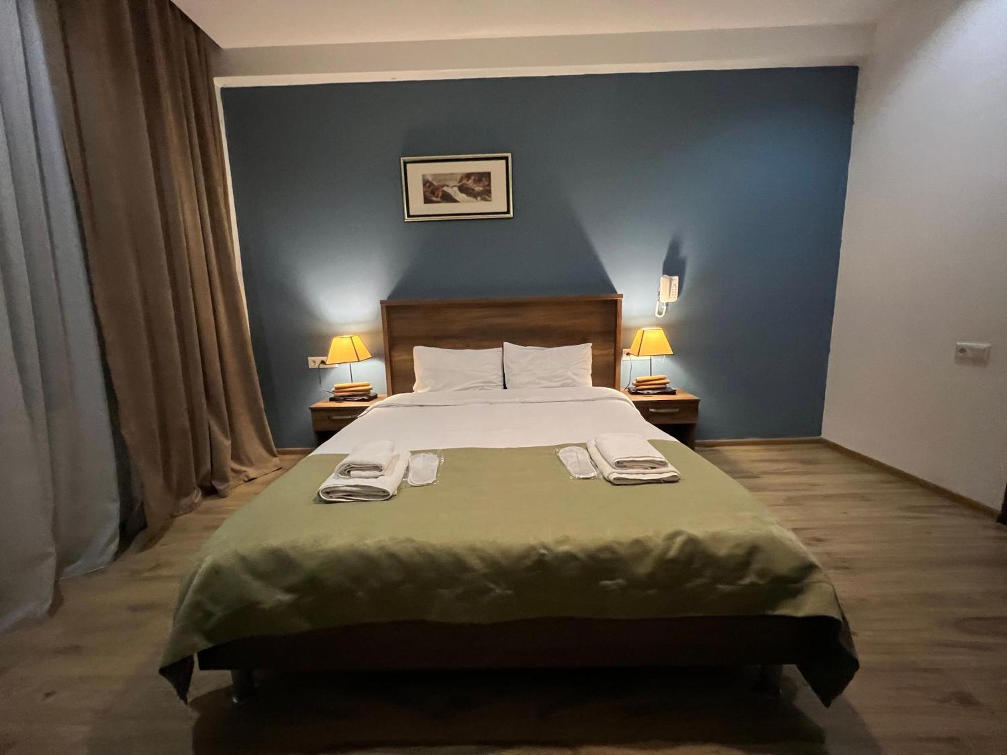 Hotel King Tom Tbilisi Eksteriør bilde