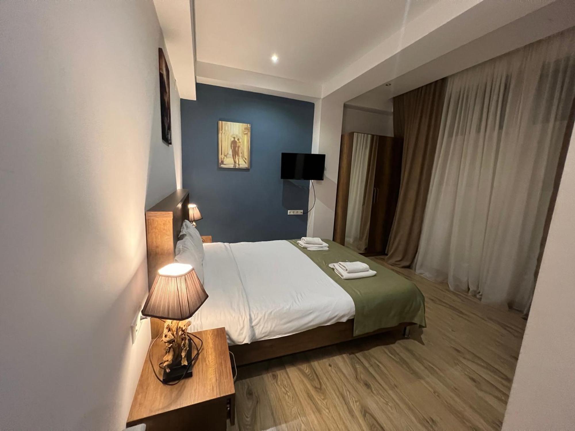Hotel King Tom Tbilisi Eksteriør bilde