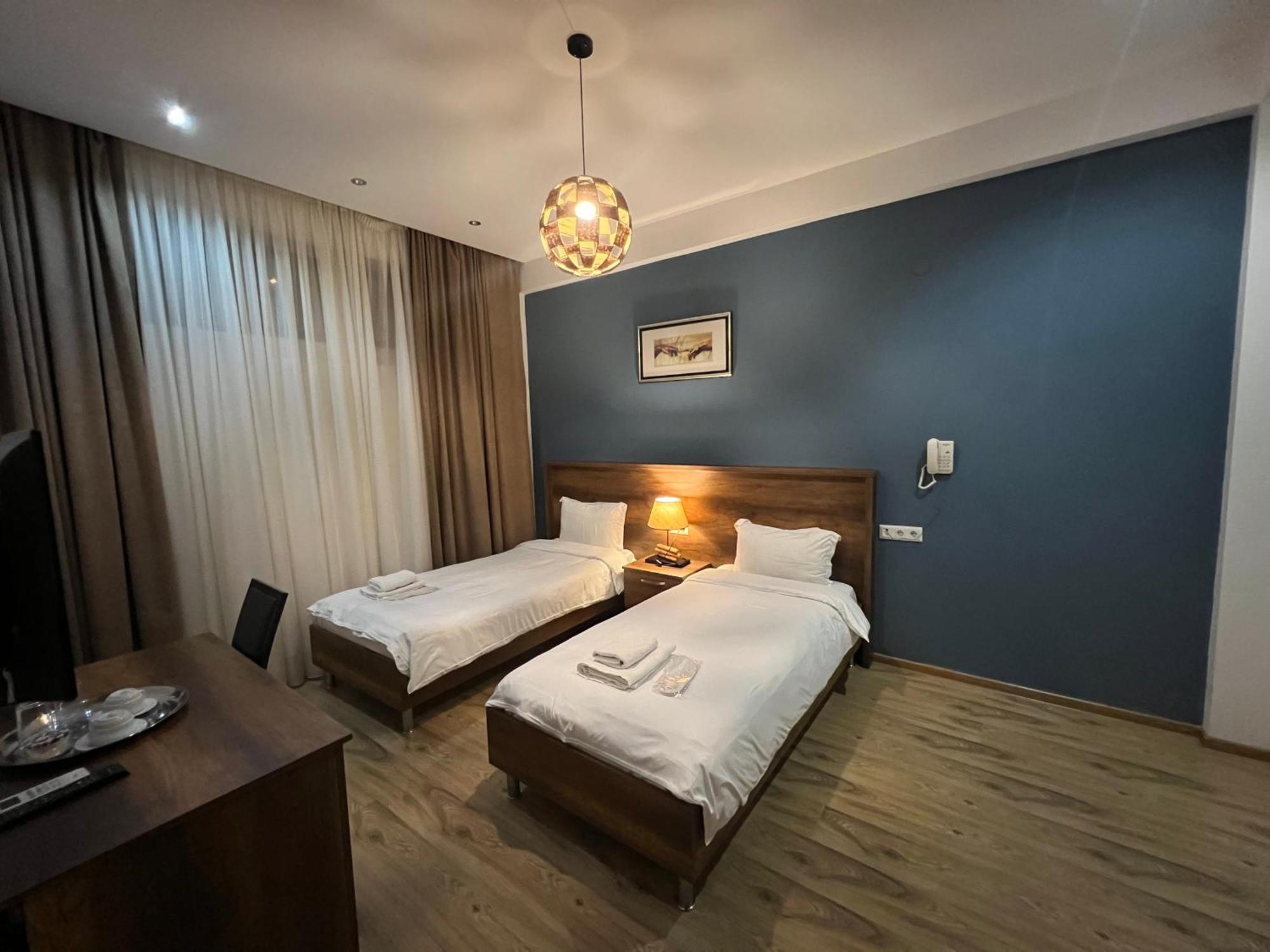 Hotel King Tom Tbilisi Eksteriør bilde