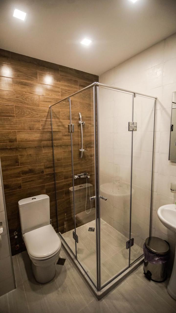 Hotel King Tom Tbilisi Eksteriør bilde