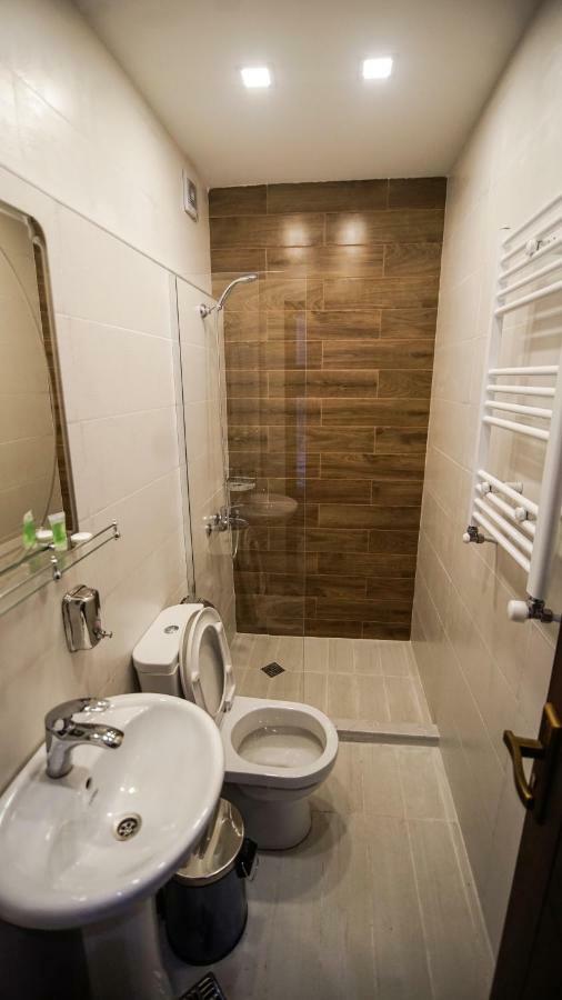 Hotel King Tom Tbilisi Eksteriør bilde